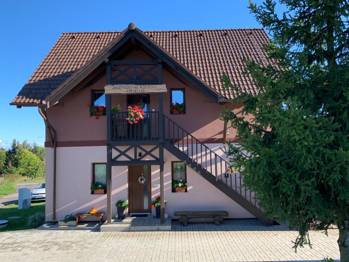 Apartmany Na Rozcesti Lomnice nad Popelkou Екстериор снимка