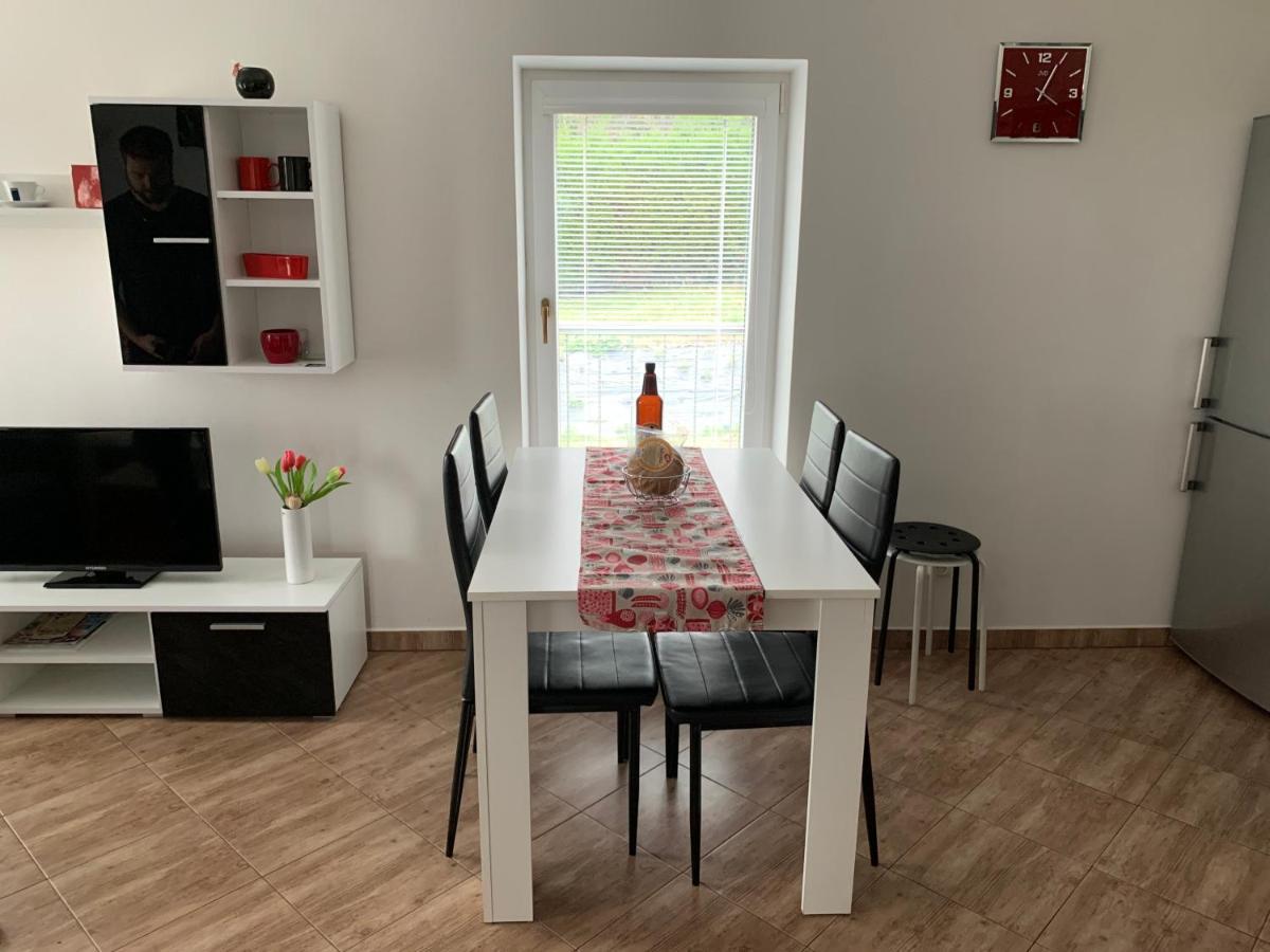 Apartmany Na Rozcesti Lomnice nad Popelkou Екстериор снимка